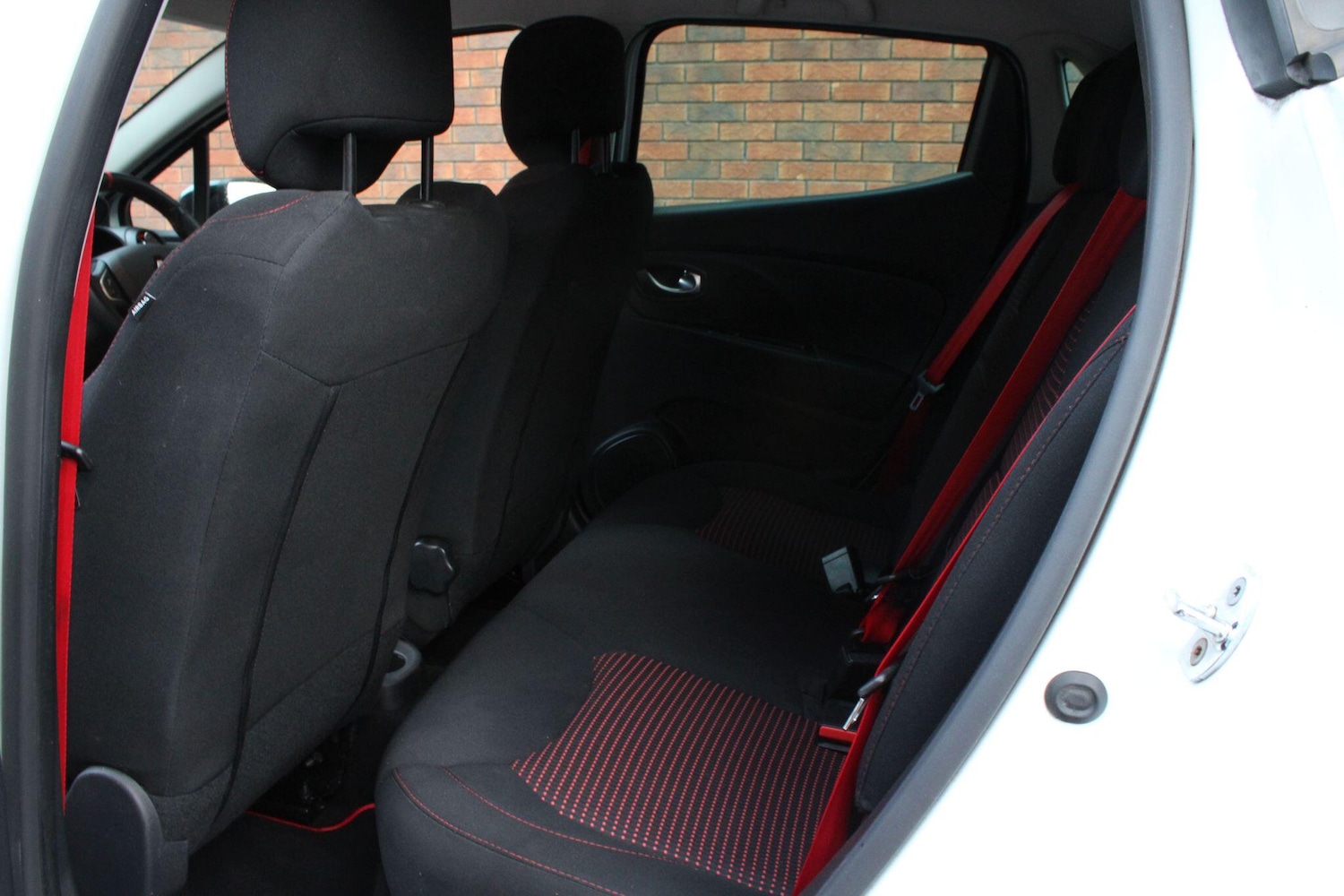 Used Renault Clio for sale - 77825255: Photo 22