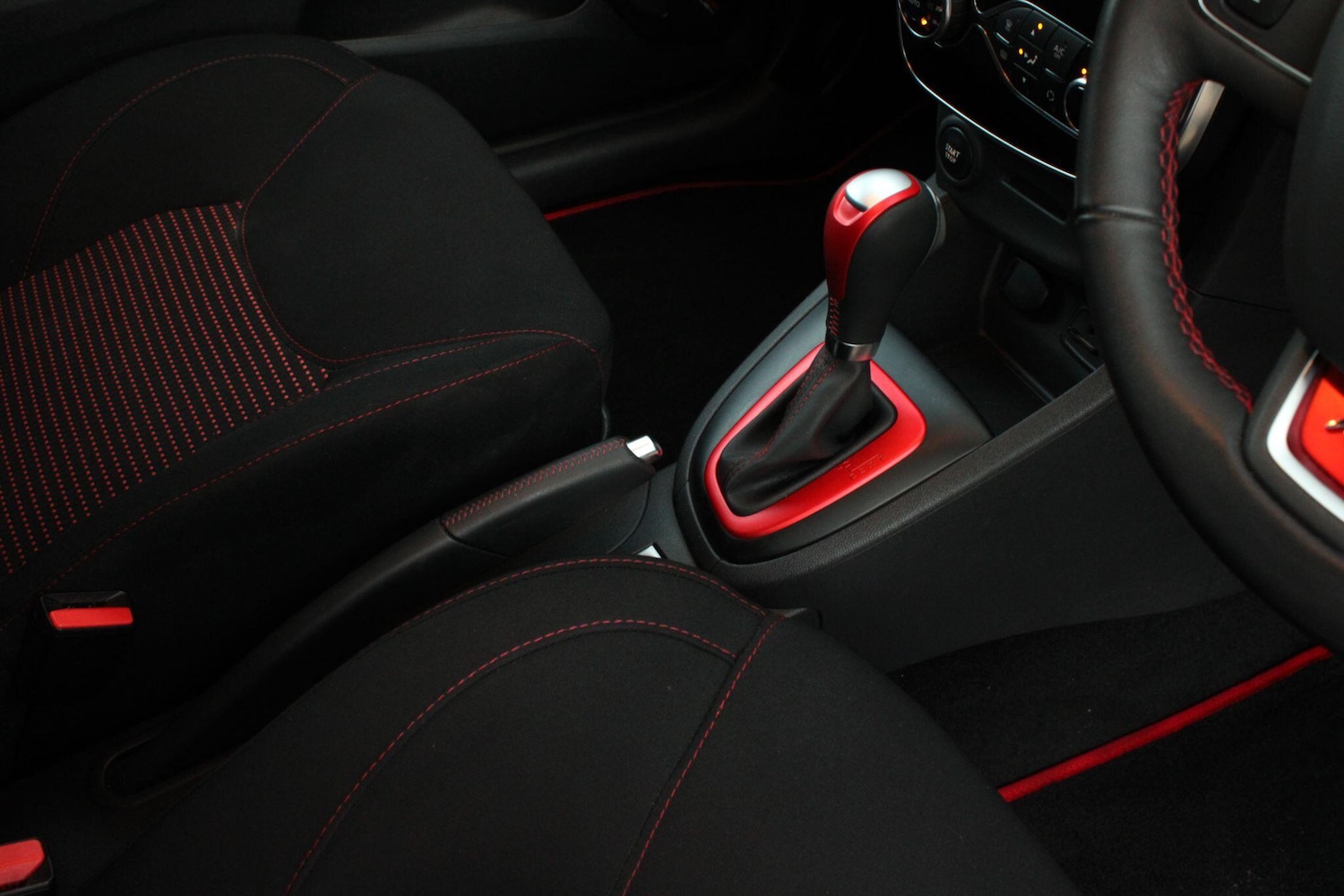 Used Renault Clio for sale - 77825255: Photo 23