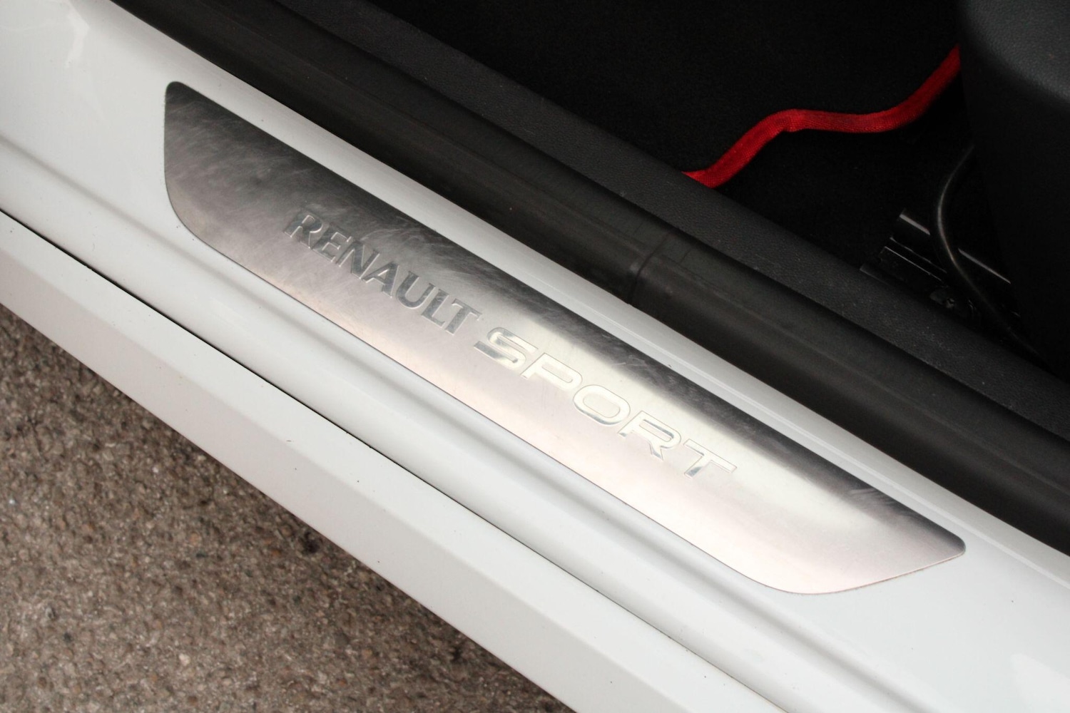 Used Renault Clio for sale - 77825255: Photo 31