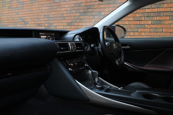 Used Lexus IS 2018 for sale - 76295504: Photo 17