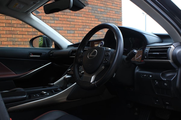 Used Lexus IS 2018 for sale - 76295504: Photo 5