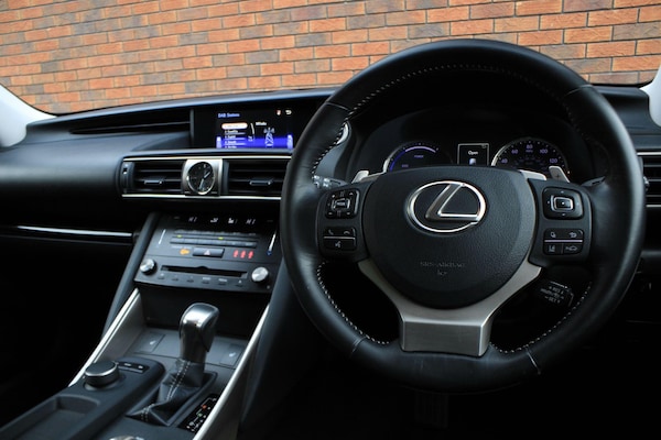 Used Lexus IS 2018 for sale - 76295504: Photo 7