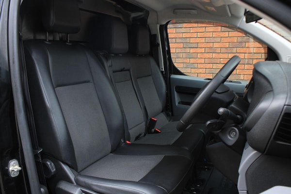Used Vauxhall Vivaro 2020 for sale - 76227035: Photo 4