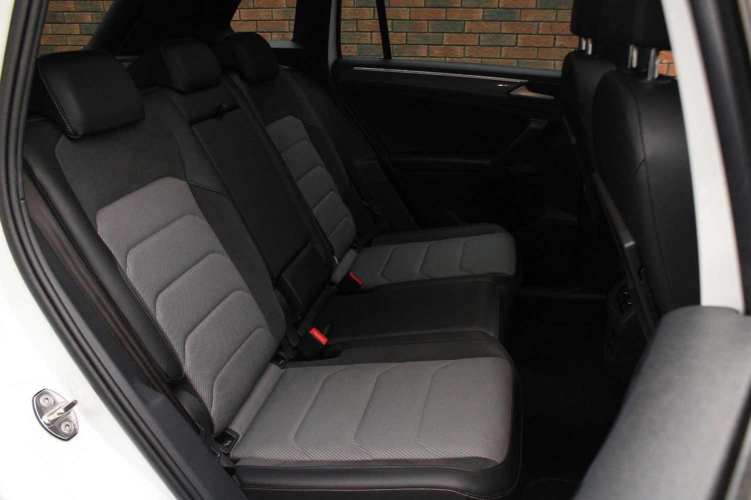 Used Volkswagen Tiguan 2019 for sale - 76990886: Photo 11