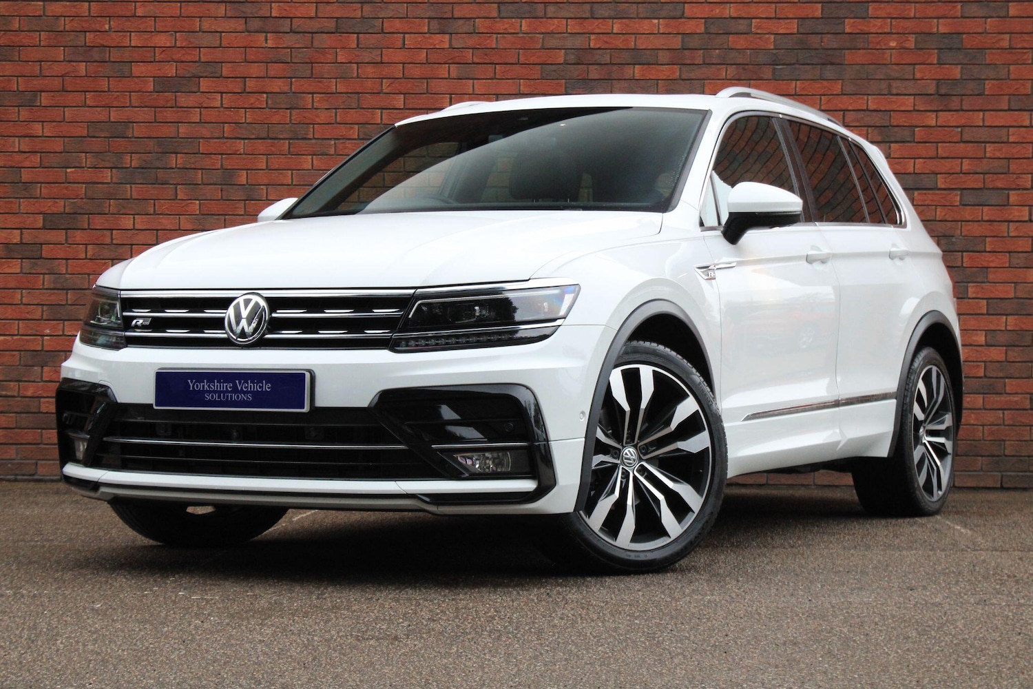 Used Volkswagen Tiguan 2019 for sale - 76990886: Photo 16