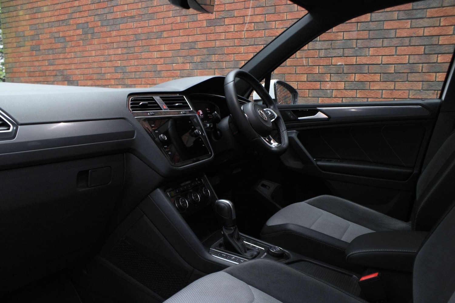 Used Volkswagen Tiguan 2019 for sale - 76990886: Photo 20