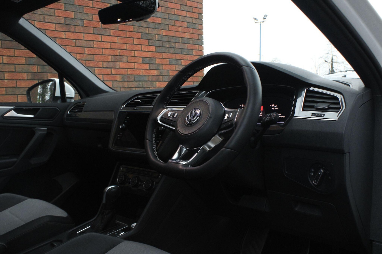 Used Volkswagen Tiguan 2019 for sale - 76990886: Photo 5