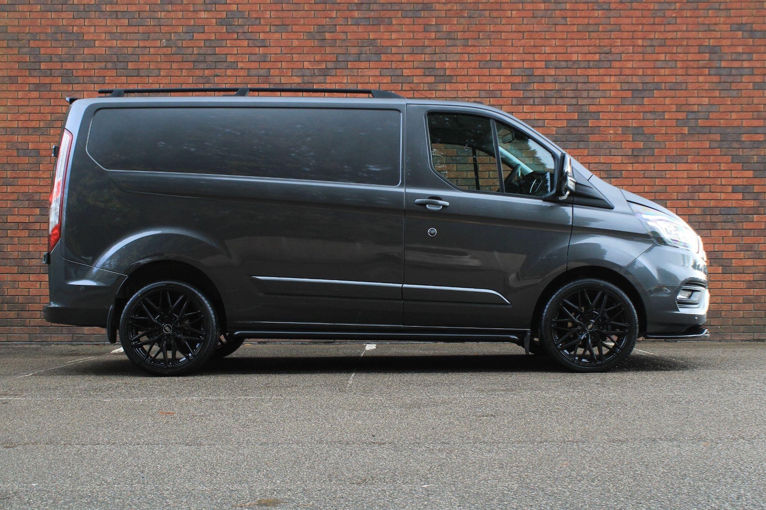 Used Ford Transit Custom 2022 for sale - 76994055: Photo 2