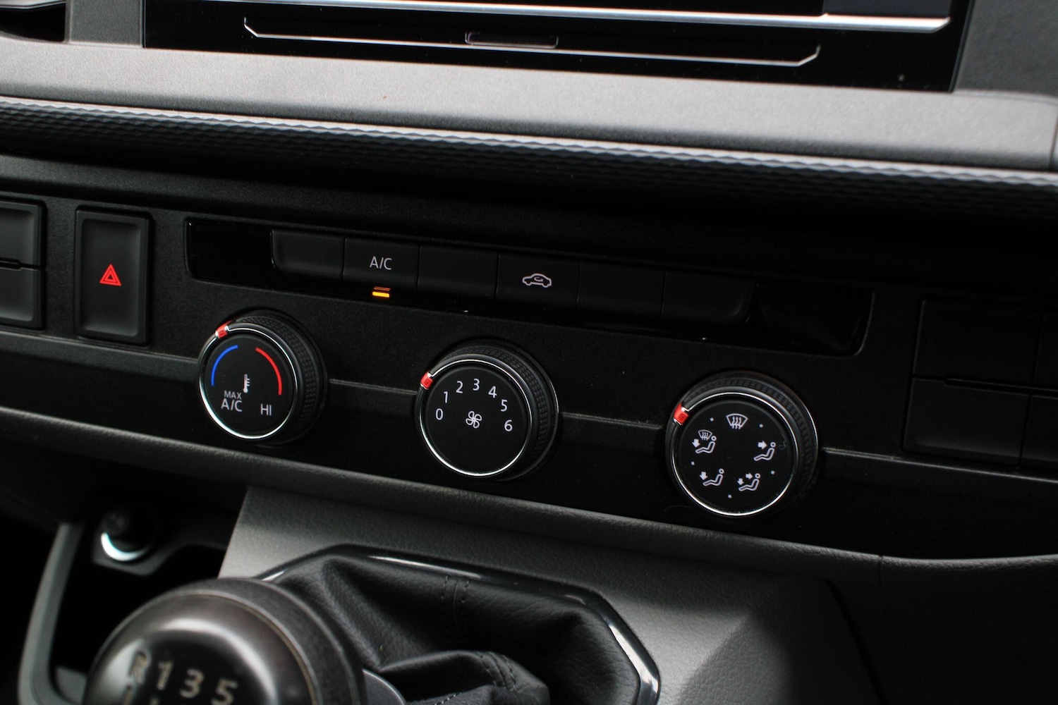 Used Volkswagen Transporter 2024 for sale - 76227308: Photo 17