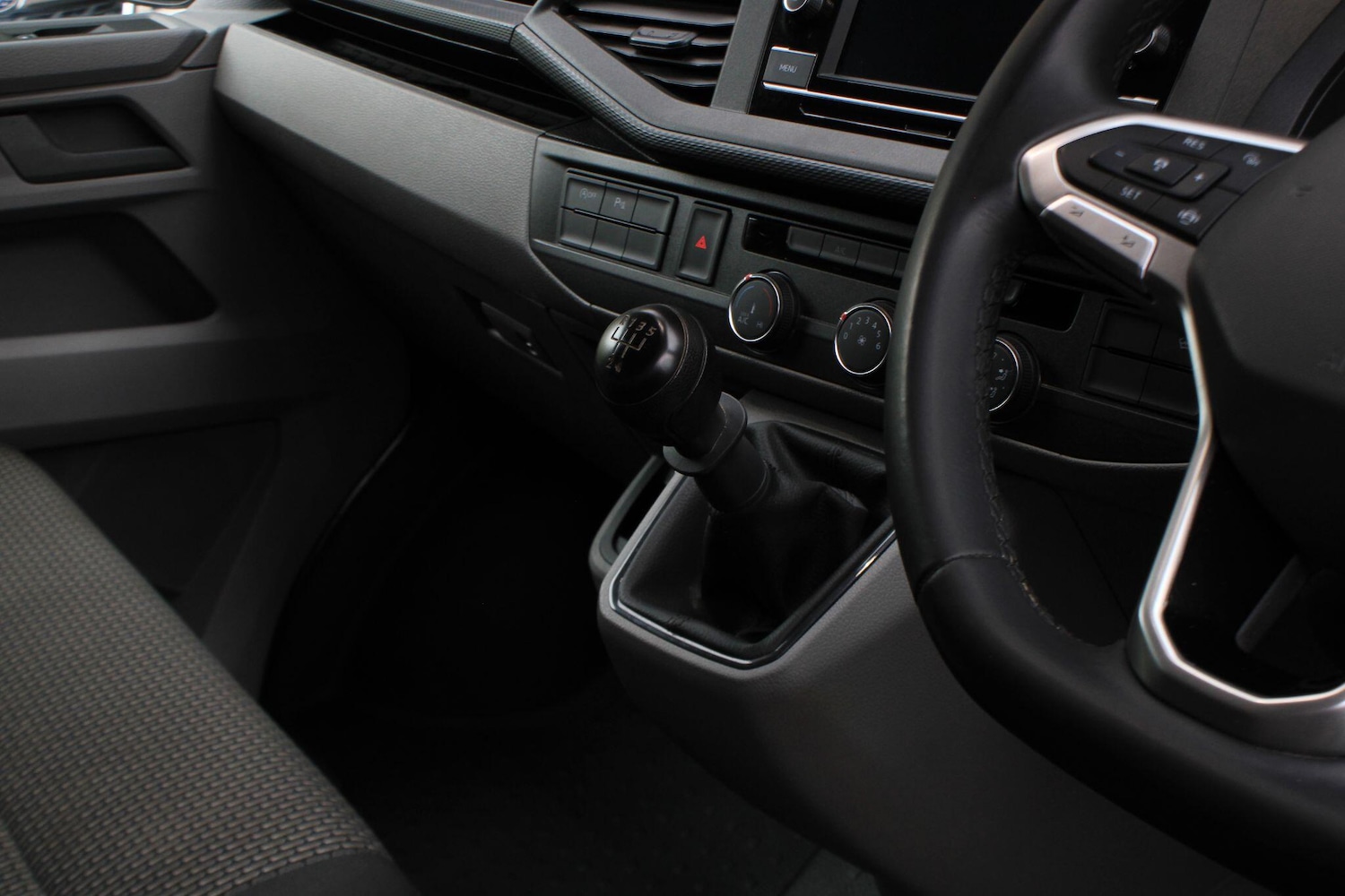 Used Volkswagen Transporter 2024 for sale - 76227308: Photo 18