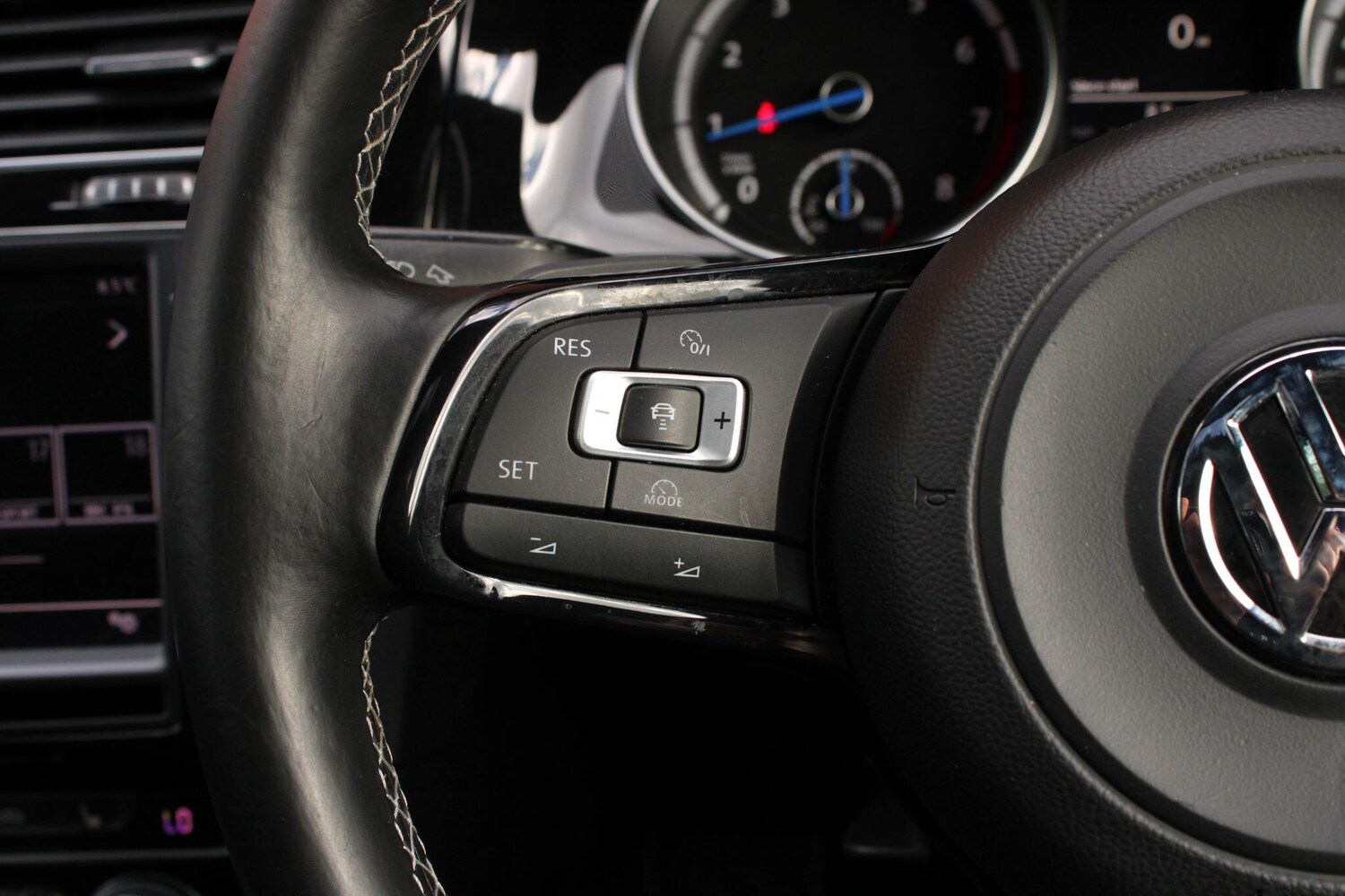 Used Volkswagen Golf for sale - 78204416: Photo 31