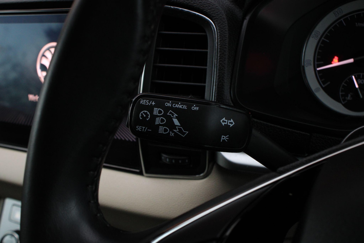 Used Skoda Karoq 2020 for sale - 77040343: Photo 29