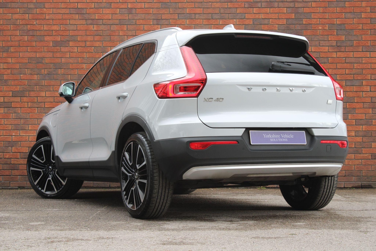 Used Volvo XC40 2021 for sale - 78073177: Photo 3