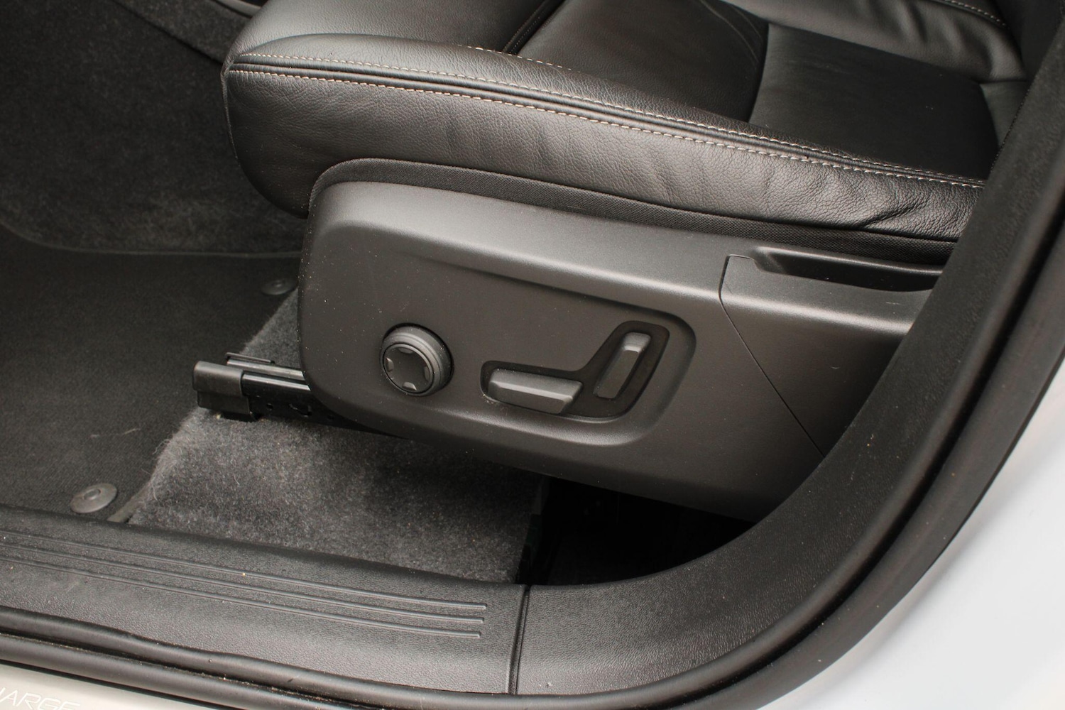 Used Volvo XC40 2021 for sale - 78073177: Photo 31