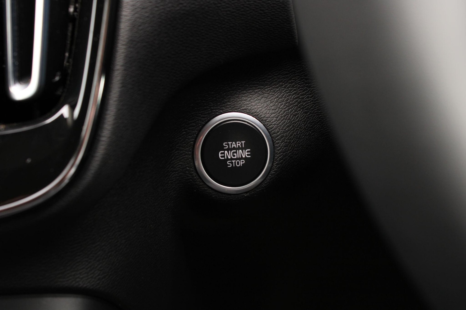 Used Volvo XC40 2021 for sale - 78073177: Photo 32