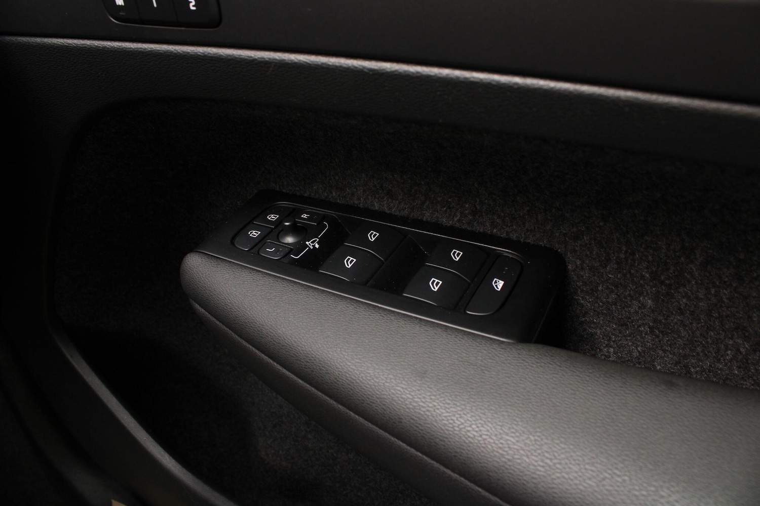 Used Volvo XC40 2021 for sale - 78073177: Photo 34