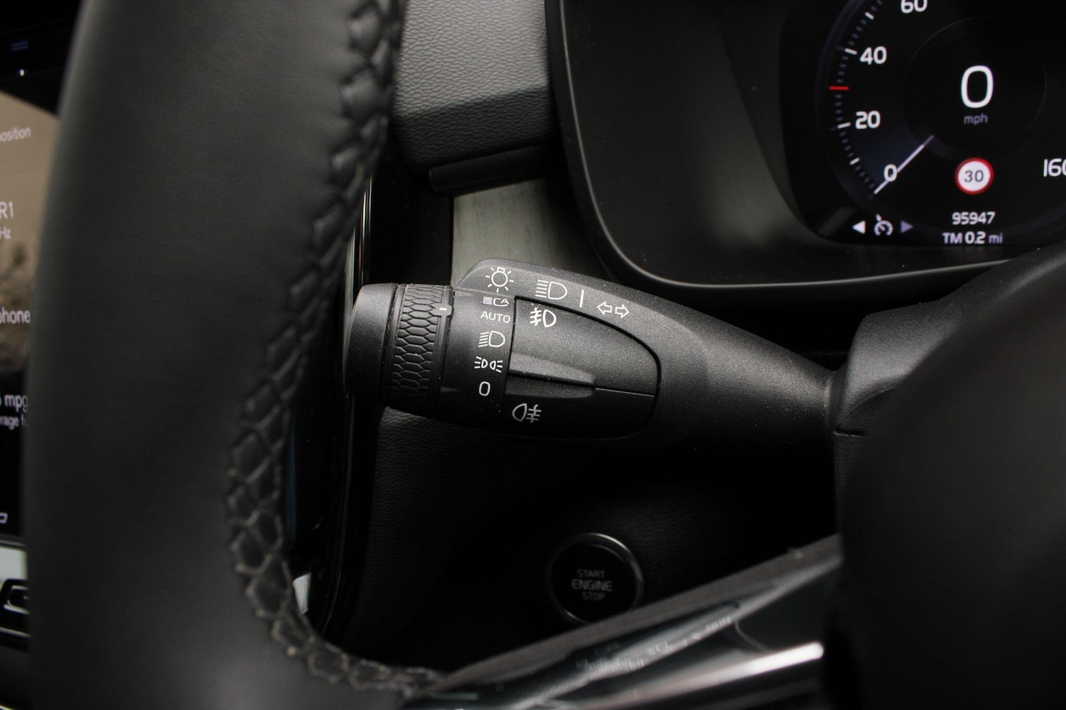 Used Volvo XC40 2021 for sale - 78073177: Photo 35