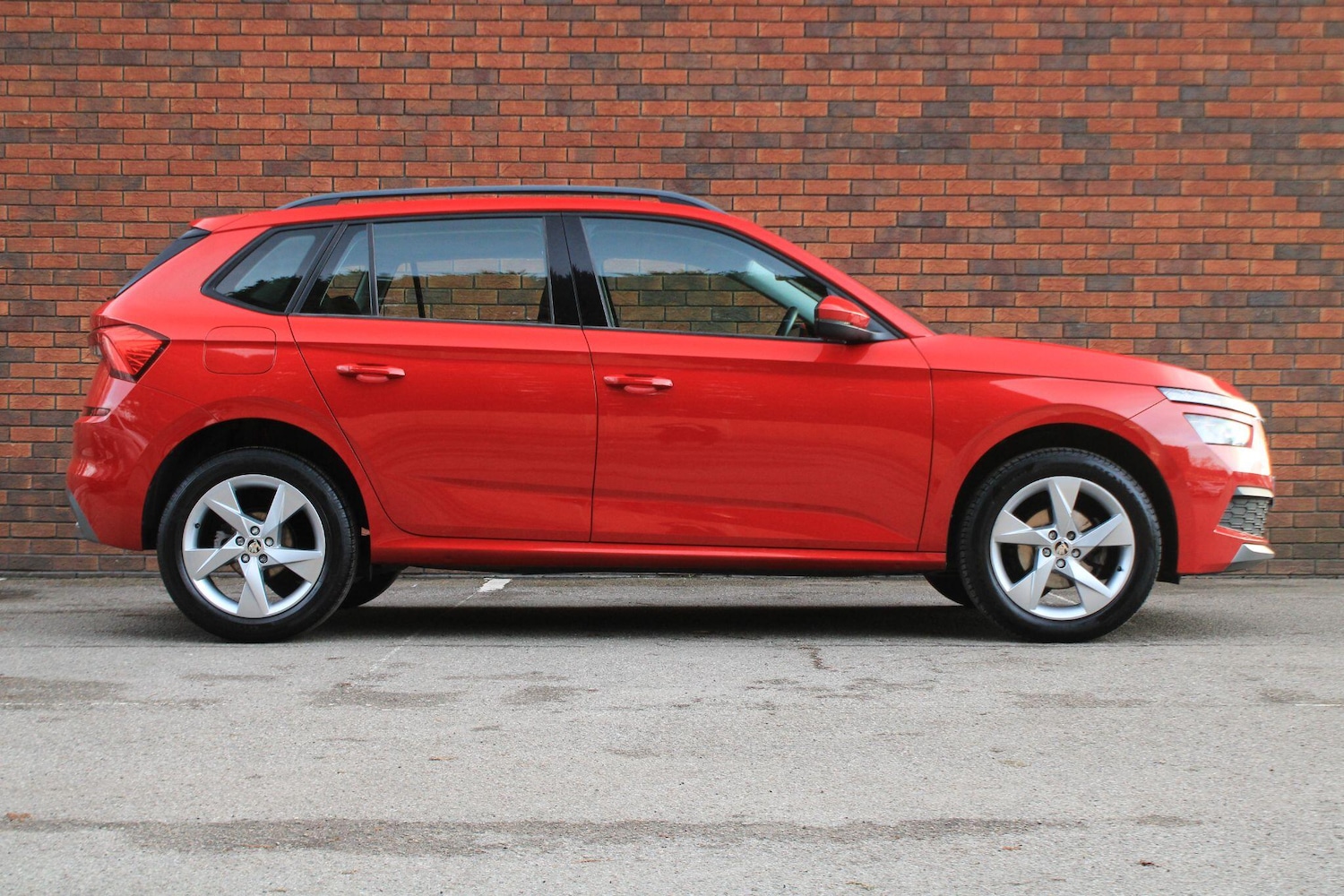 Used Skoda Kamiq 2019 for sale - 76912942: Photo 2