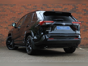 Used Toyota RAV4 2021 for sale - 76260519: Photo 3
