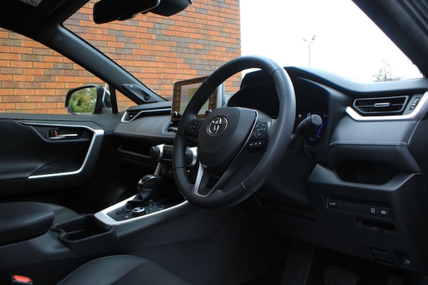 Used Toyota RAV4 2021 for sale - 76260519: Photo 5