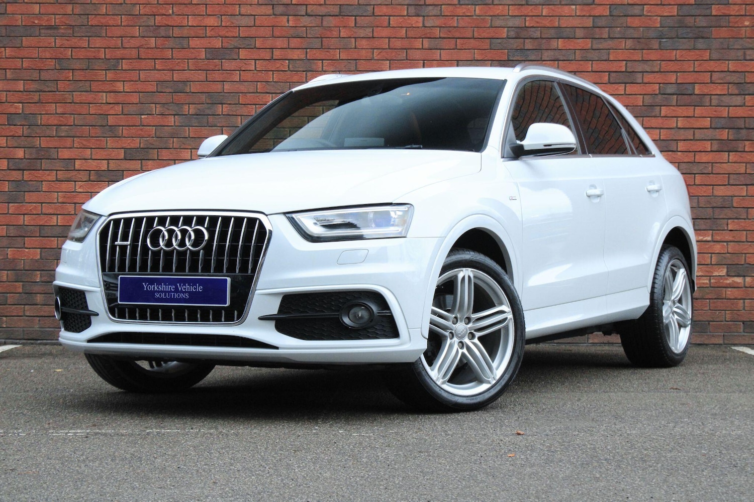 Used Audi Q3 2014 for sale - 76839883: Photo 11