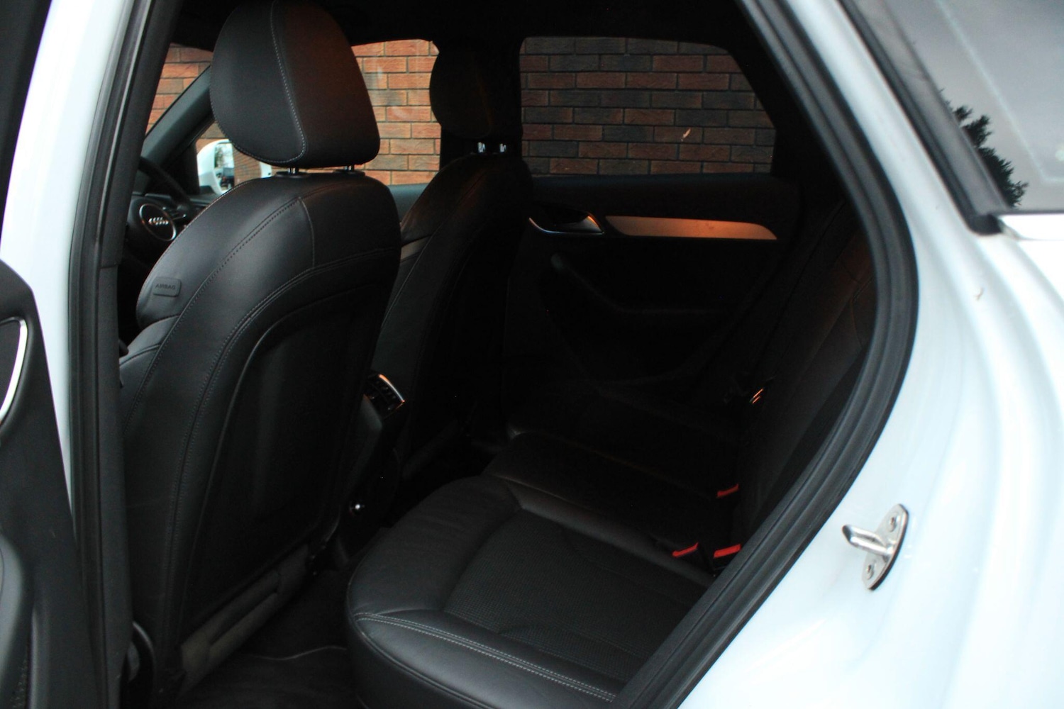 Used Audi Q3 2014 for sale - 76839883: Photo 19