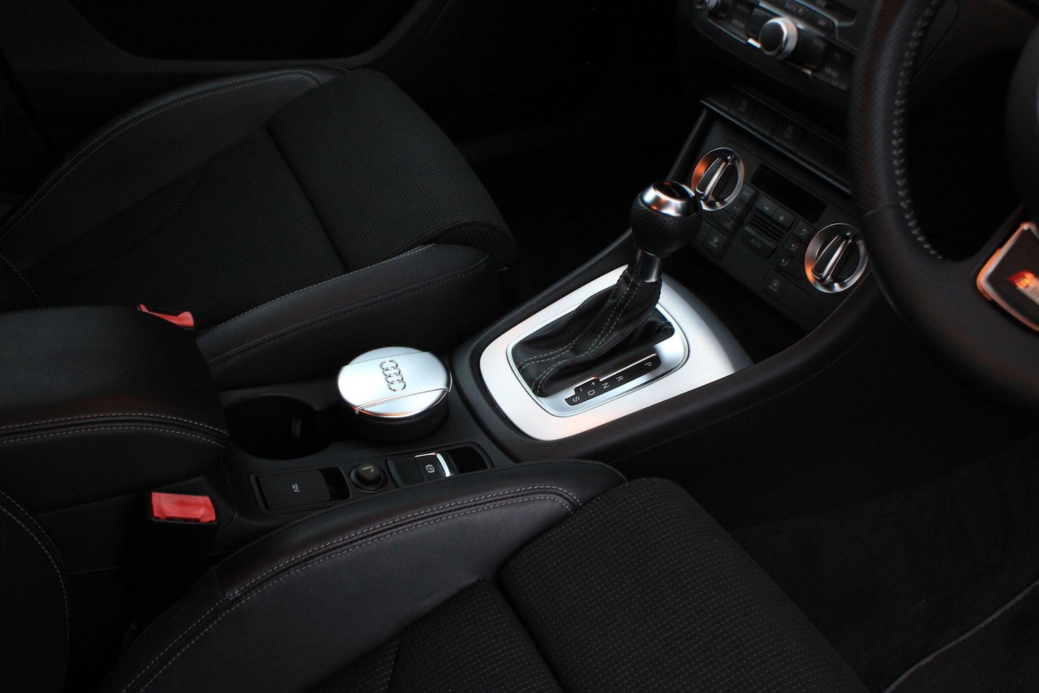 Used Audi Q3 2014 for sale - 76839883: Photo 20