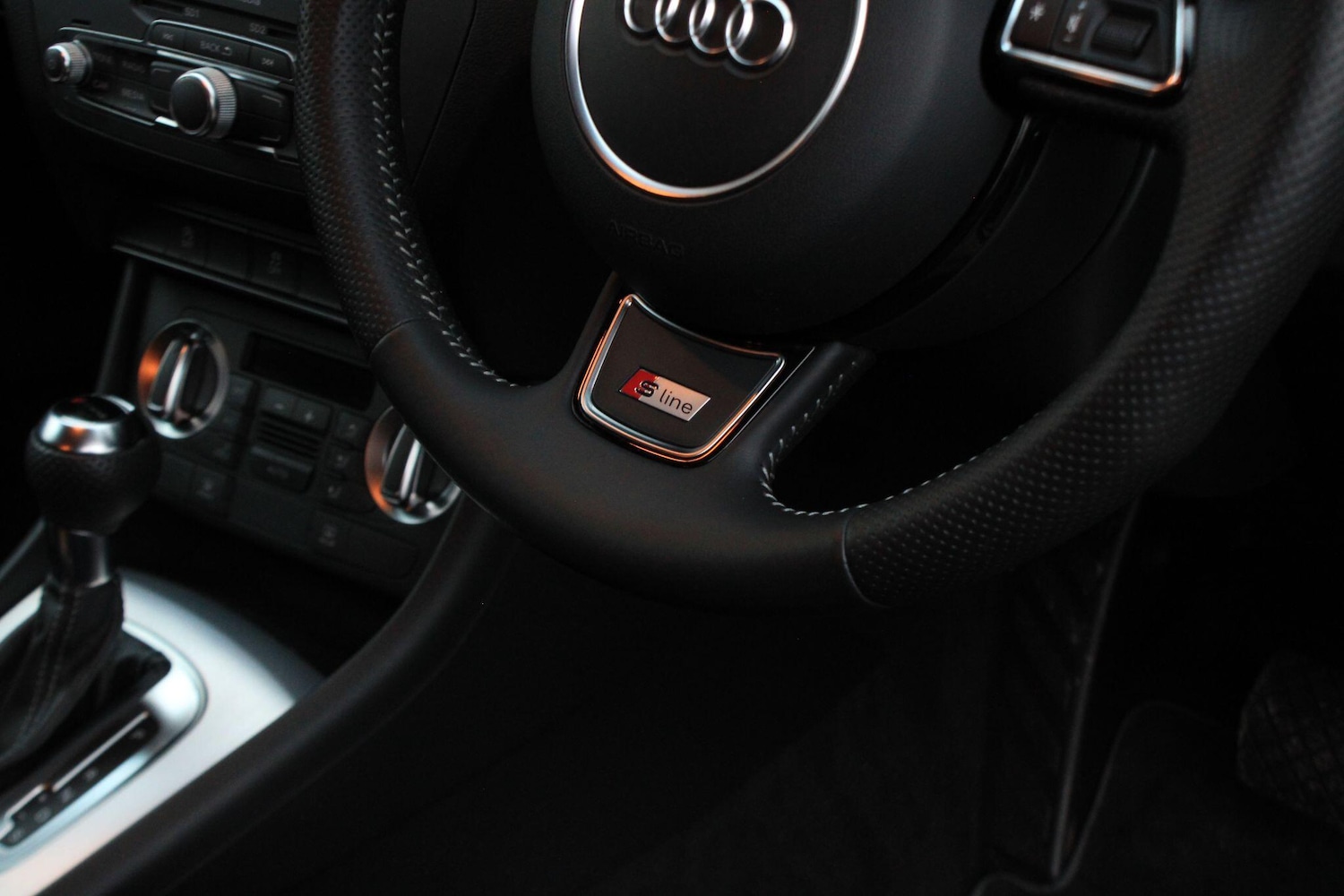 Used Audi Q3 2014 for sale - 76839883: Photo 25