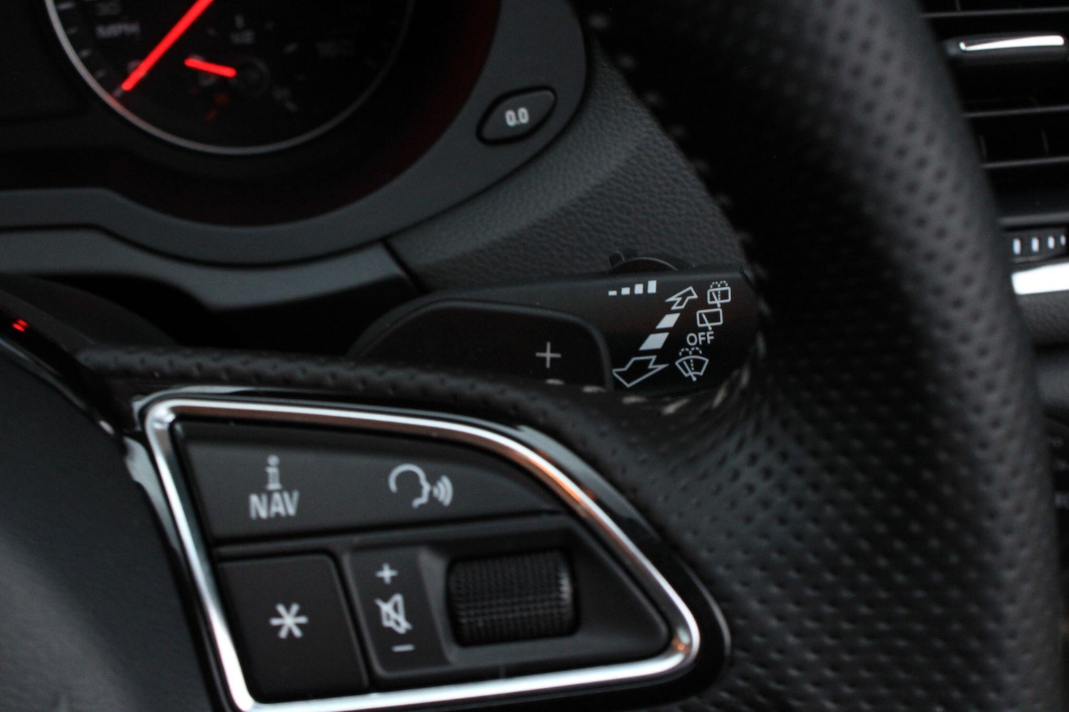 Used Audi Q3 2014 for sale - 76839883: Photo 29