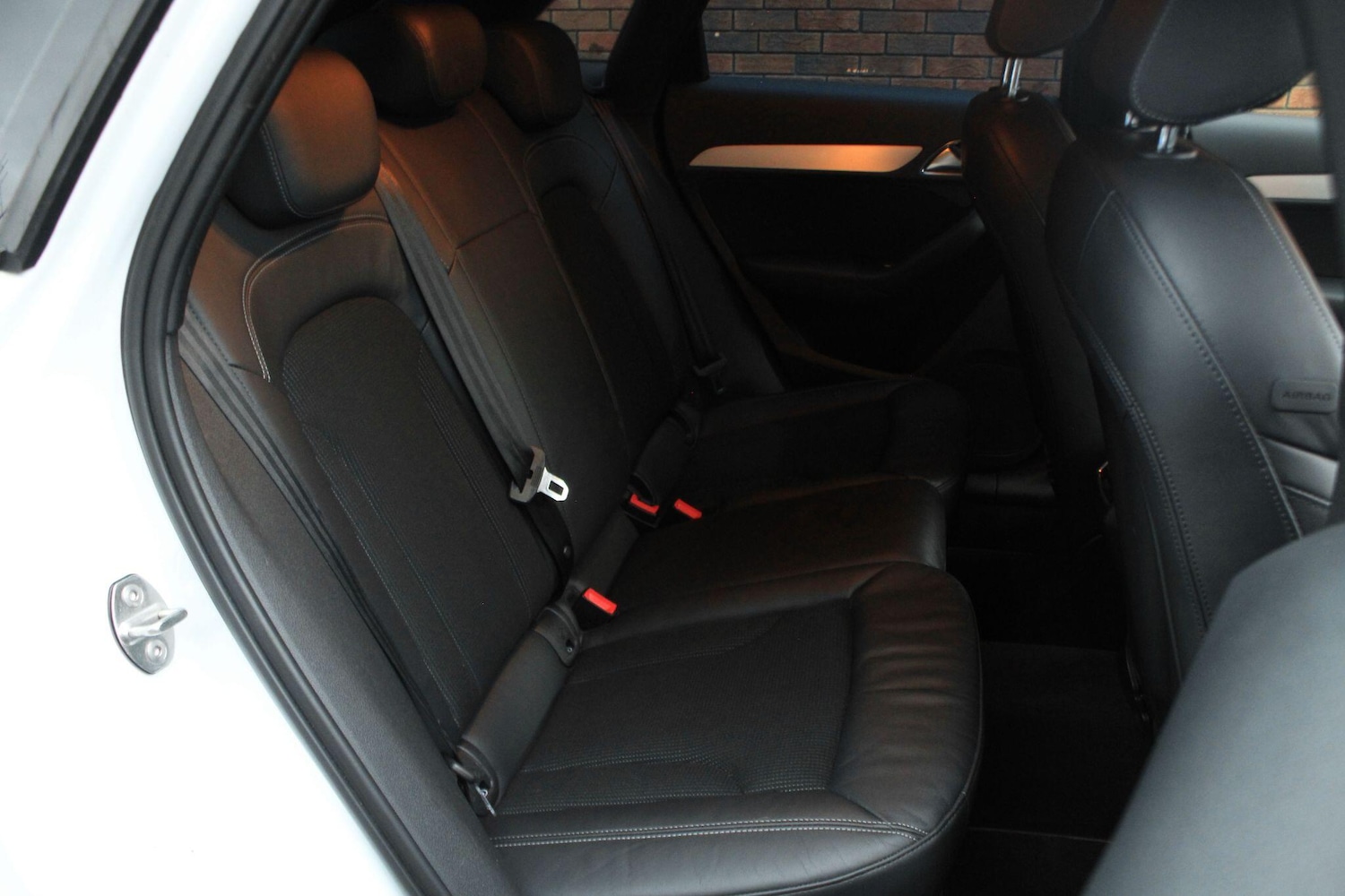 Used Audi Q3 2014 for sale - 76839883: Photo 8