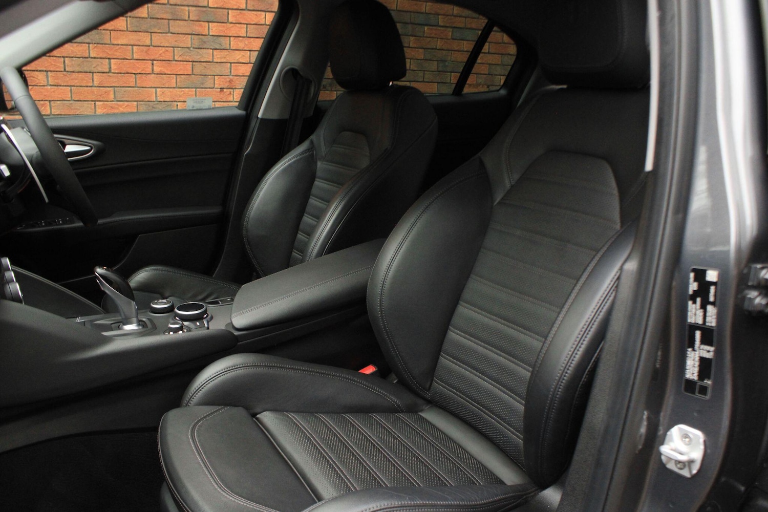 Used Alfa Romeo Giulia 2018 for sale - 77344457: Photo 17