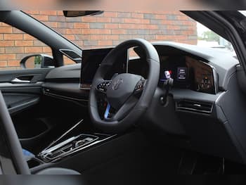 Used Volkswagen Golf 2025 for sale - 79794410: Photo