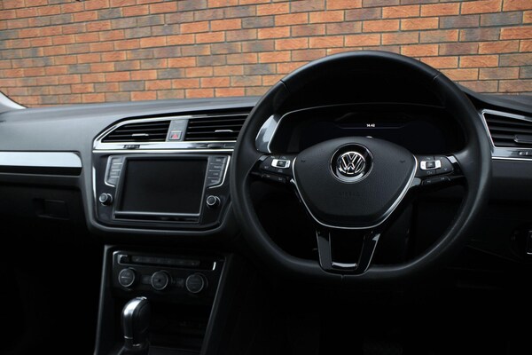 Used Volkswagen Tiguan 2016 for sale - 76201436: Photo 10