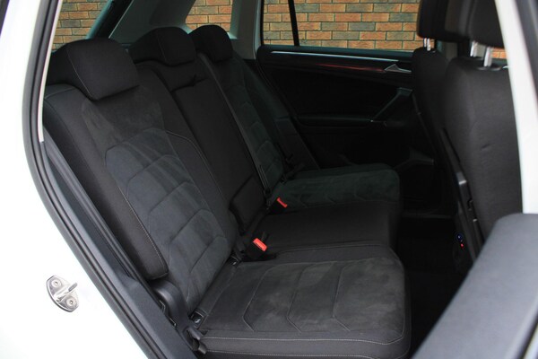 Used Volkswagen Tiguan 2016 for sale - 76201436: Photo 11