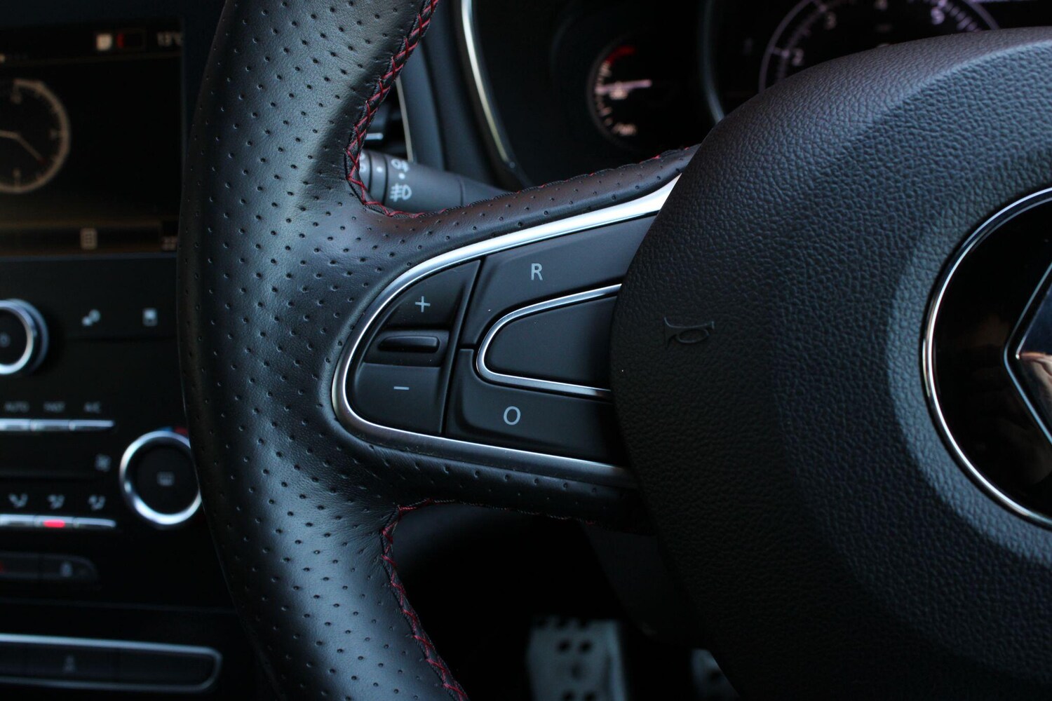 Used Renault Megane for sale - 77925352: Photo 27