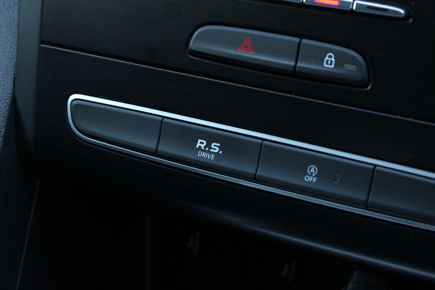 Used Renault Megane for sale - 77925352: Photo 30