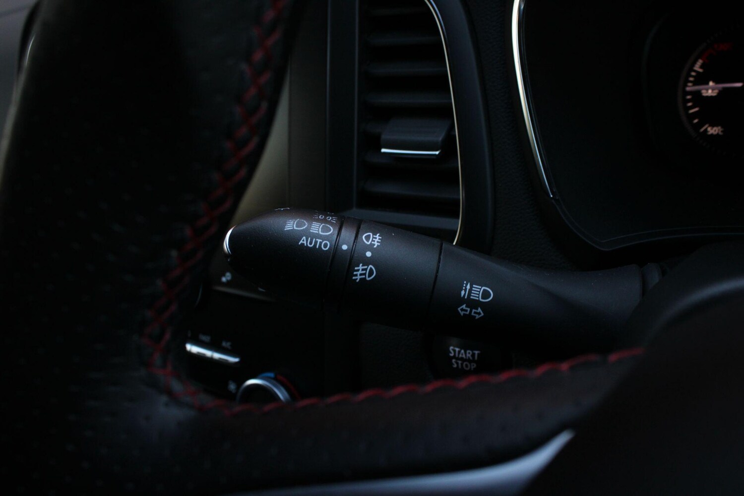 Used Renault Megane for sale - 77925352: Photo 34