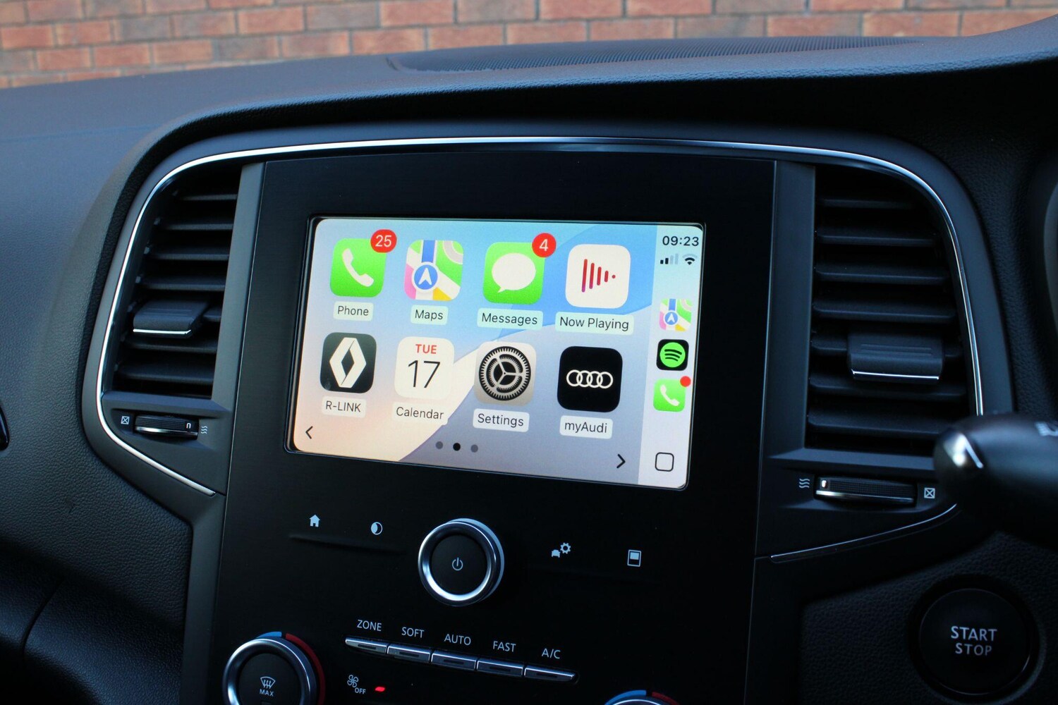 Used Renault Megane for sale - 77925352: Photo 6