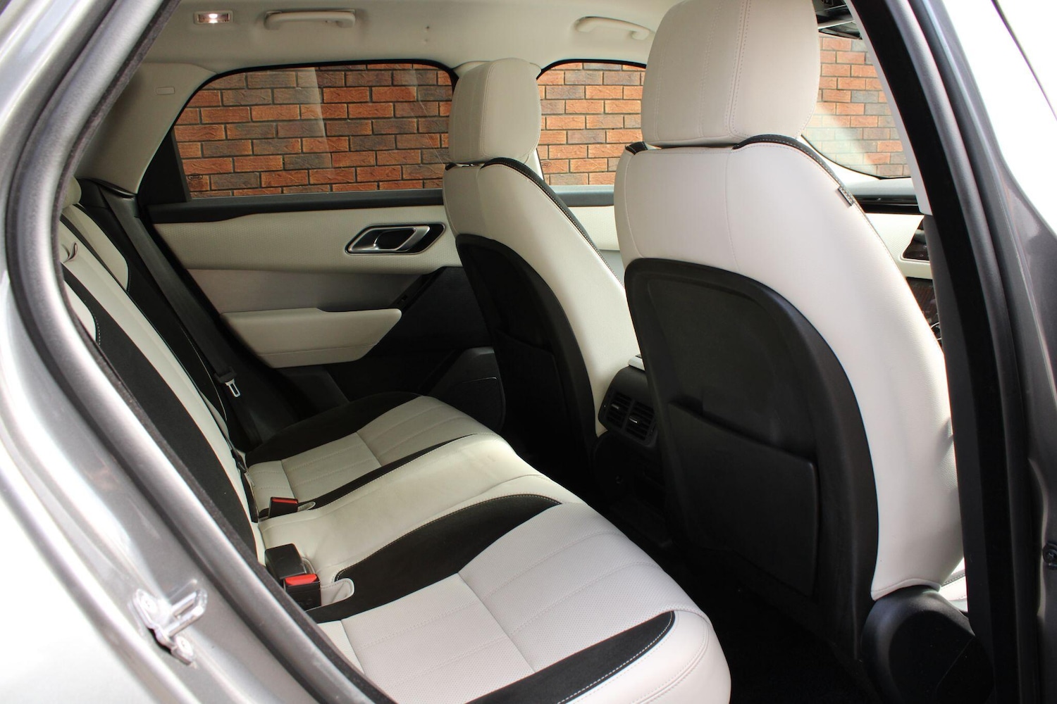 Used Land Rover Range Rover Velar 2019 for sale - 78033866: Photo 13