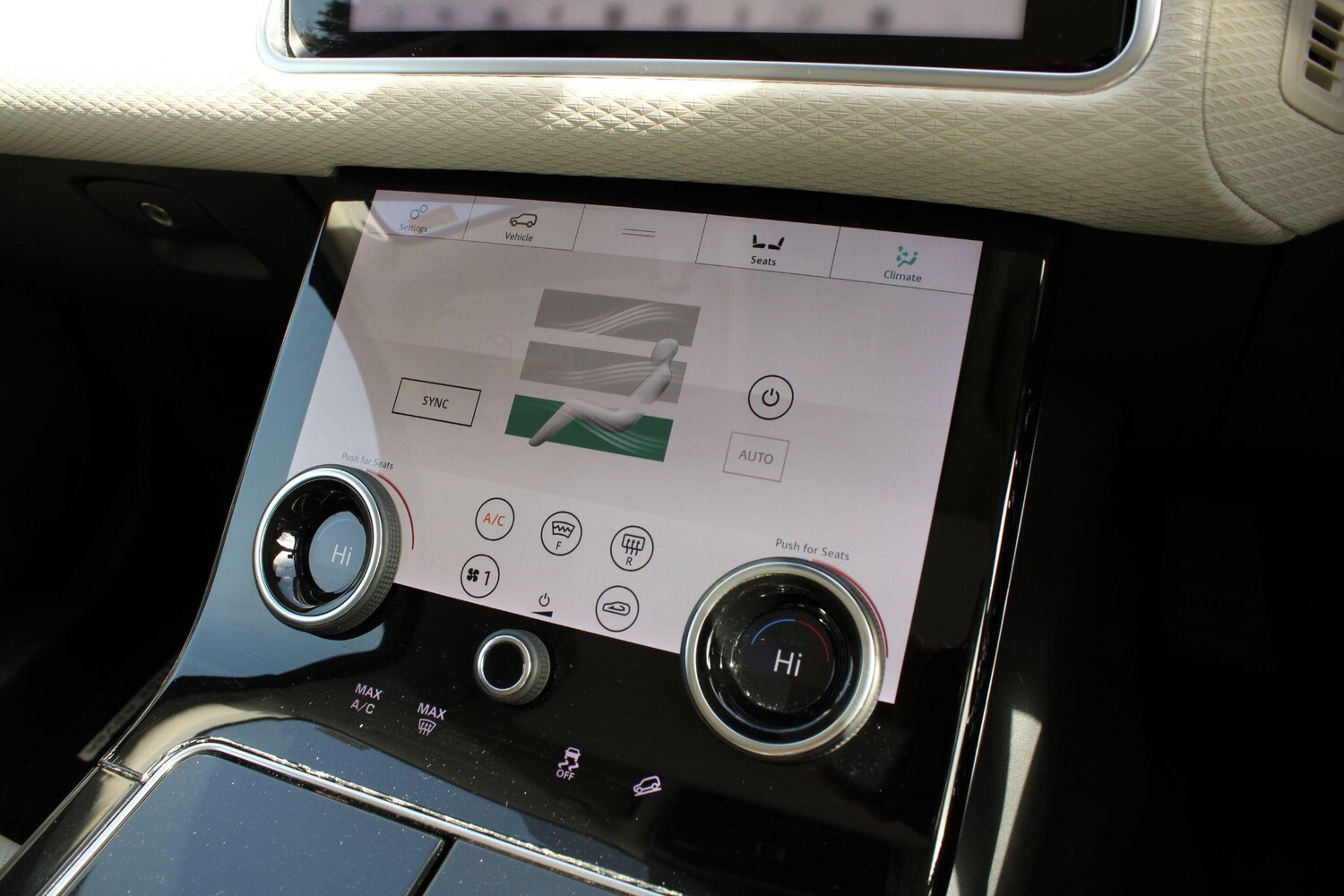 Used Land Rover Range Rover Velar 2019 for sale - 78033866: Photo 21