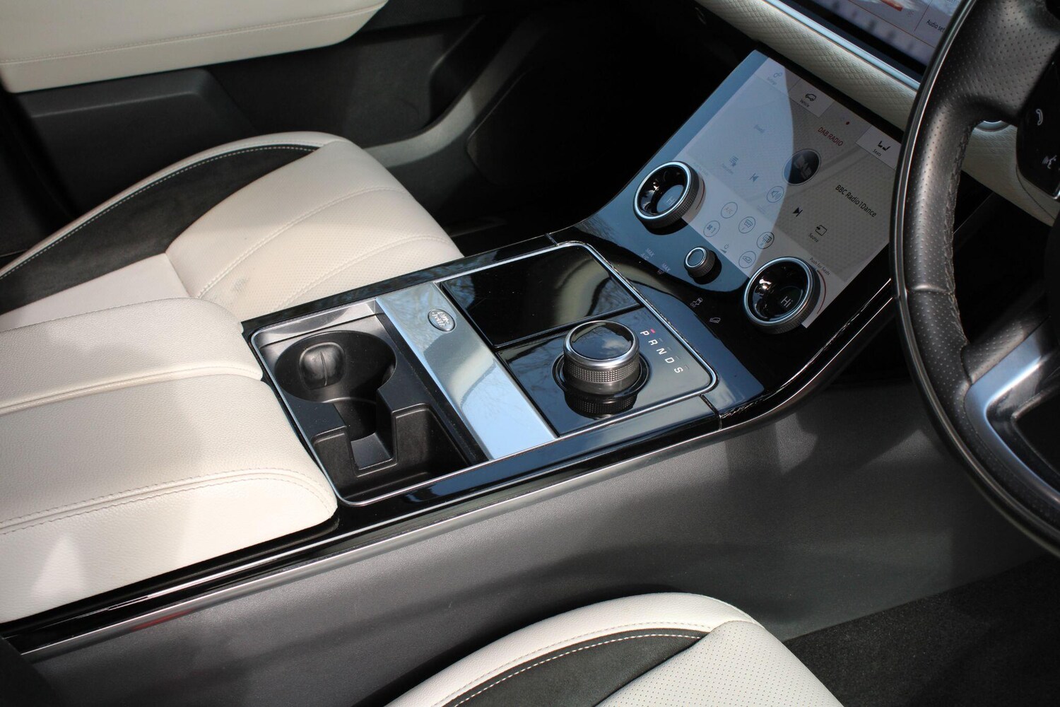 Used Land Rover Range Rover Velar 2019 for sale - 78033866: Photo 24