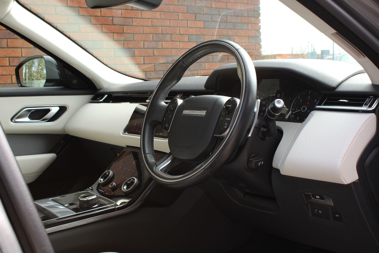 Used Land Rover Range Rover Velar 2019 for sale - 78033866: Photo 5