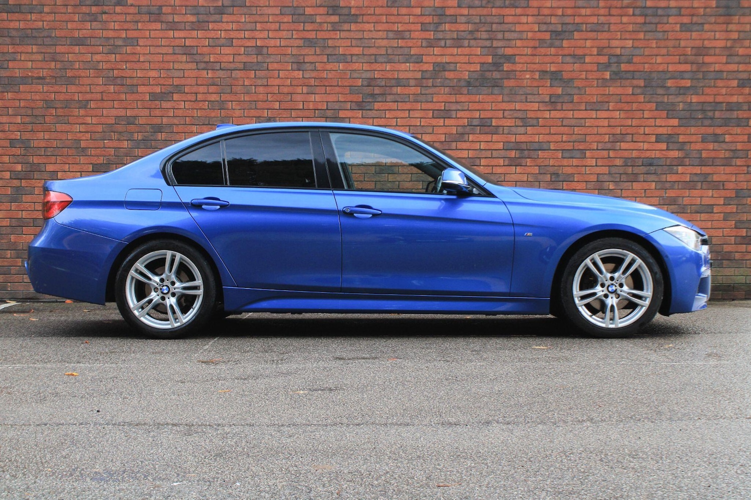Used BMW 3 Series 2015 for sale - 76361305: Photo 2