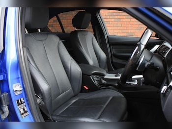 Used BMW 3 Series 2015 for sale - 76361305: Photo