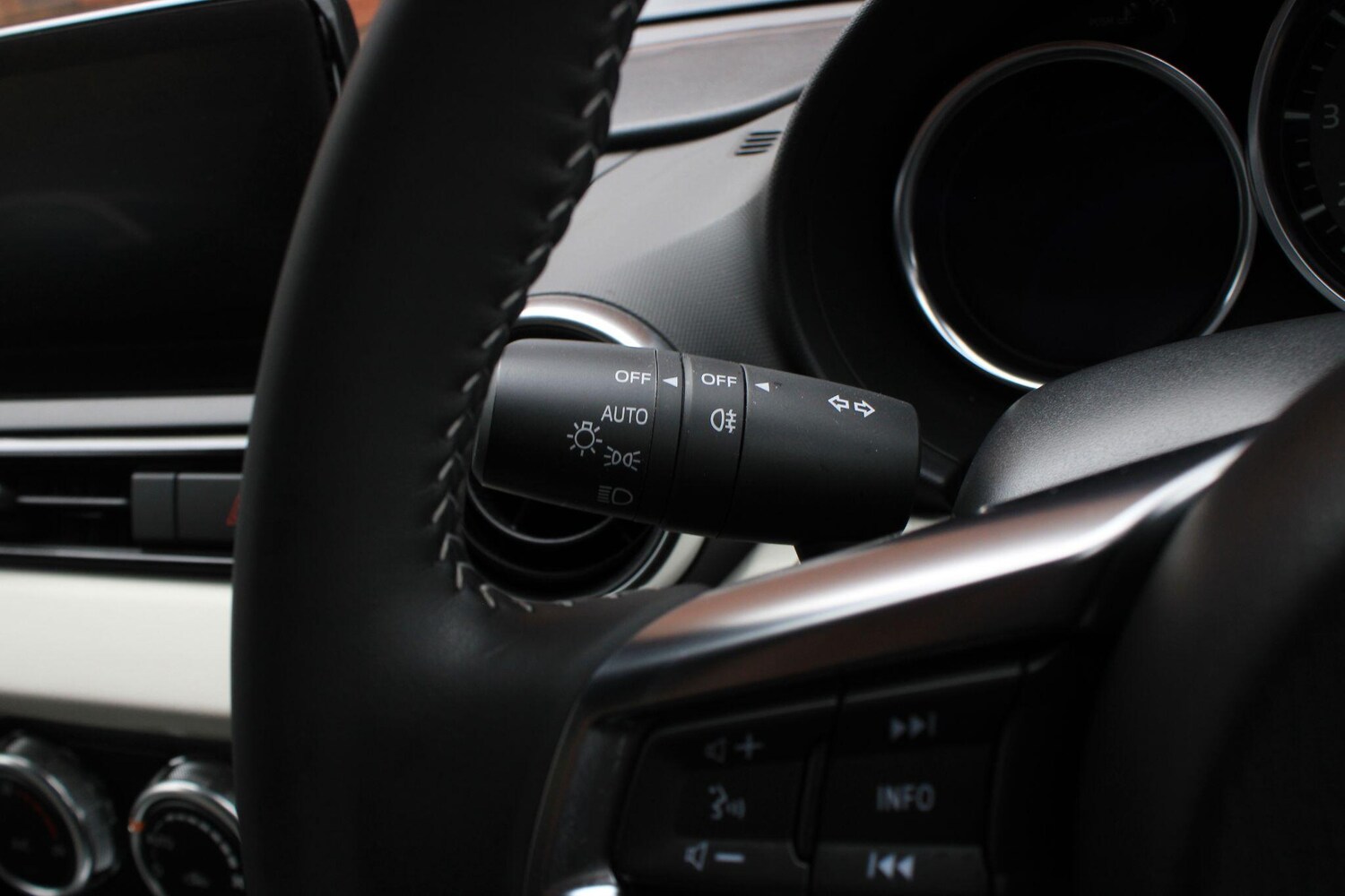 Used Mazda MX-5 2023 for sale - 76550742: Photo 32