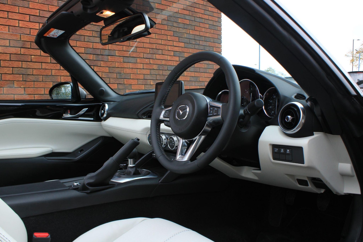 Used Mazda MX-5 2023 for sale - 76550742: Photo 5