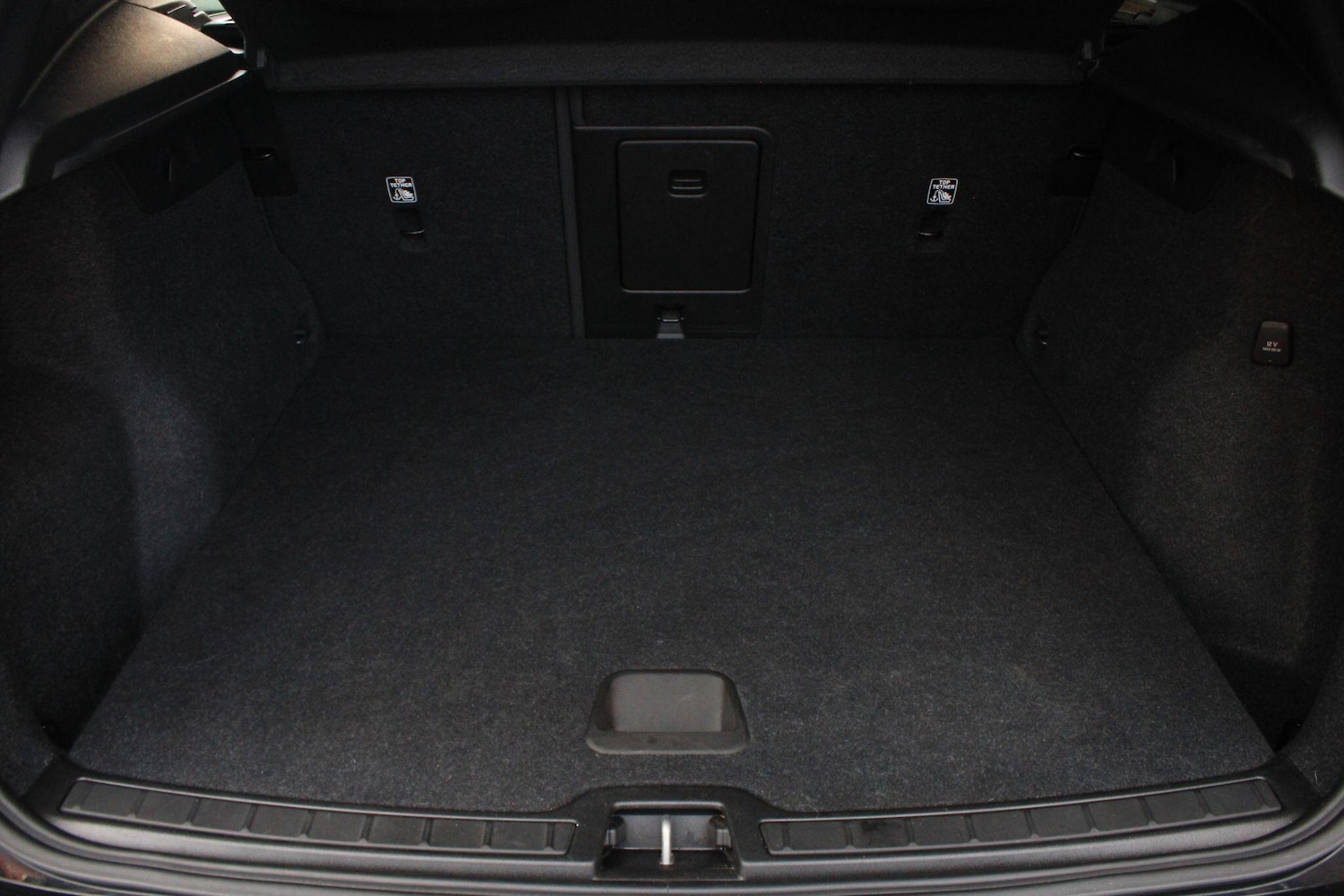 Used Volvo XC40 2023 for sale - 76976702: Photo 12