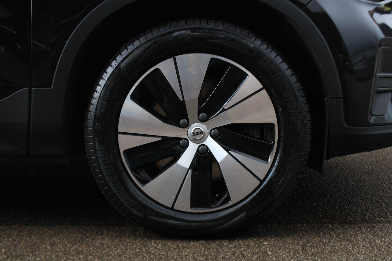 Used Volvo XC40 2023 for sale - 76976702: Photo 13