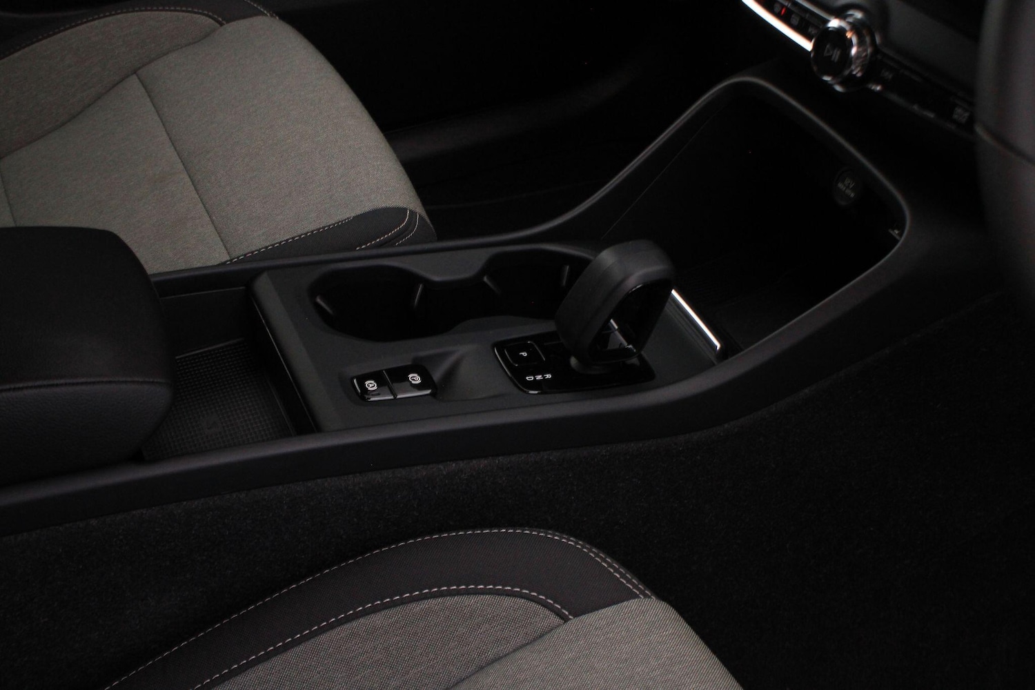 Used Volvo XC40 2023 for sale - 76976702: Photo 22