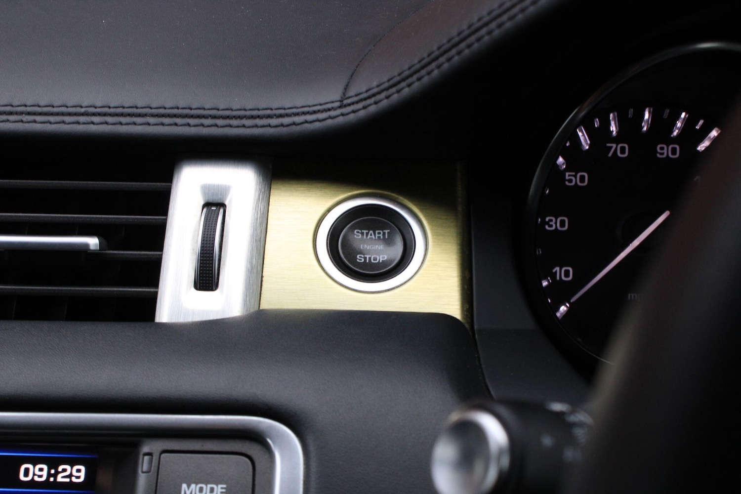 Used Land Rover Range Rover Evoque 2013 for sale - 77156032: Photo 32